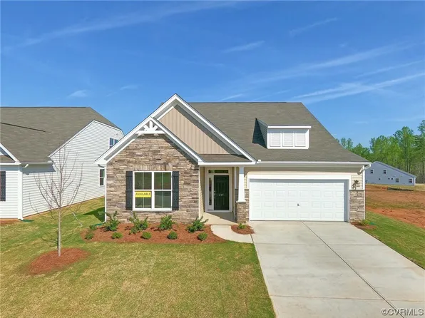 1719 Twin Rivers Ct, Chester, VA 23836