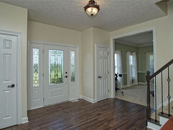 3rd image of 1429 Snowberry Ln
