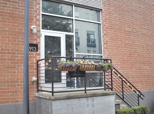 913 W Hill St, Charlotte, NC 28208