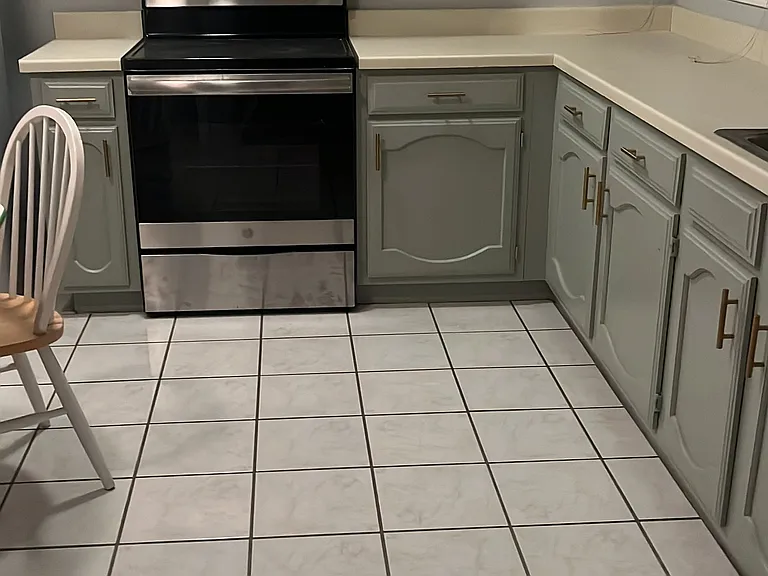 2425 Brookdale Dr — Photo 11