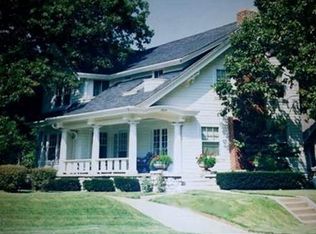 5604 Rockhill Rd, Kansas City, MO 64110