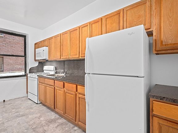 3rd image of 8346 118th St APT 1J