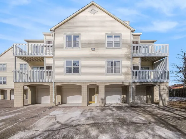 2201 S Huron Pkwy APT 2, Ann Arbor, MI 48104