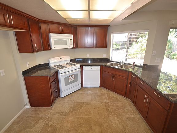 2nd image of 3212 Cinnabar Ct