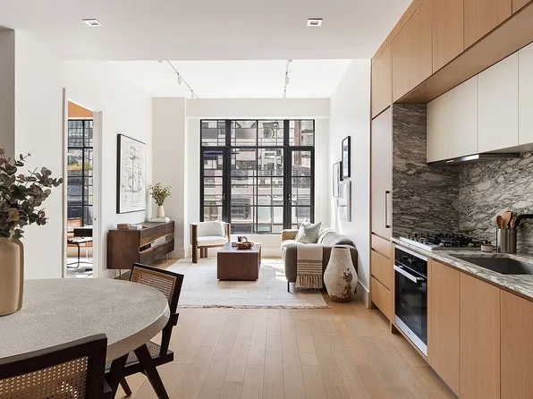 517 W 29th St APT 3B, New York, NY 10001