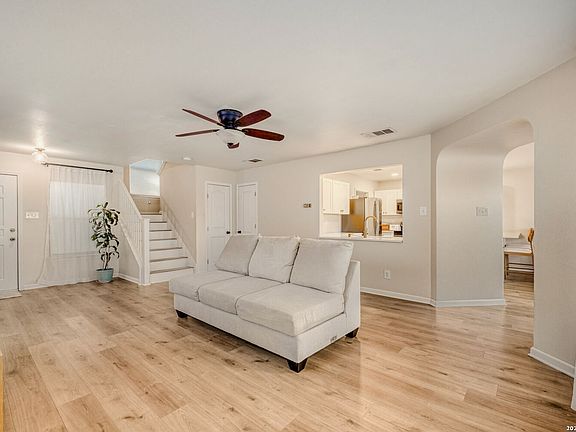 3rd image of 9959 SUNSET PL