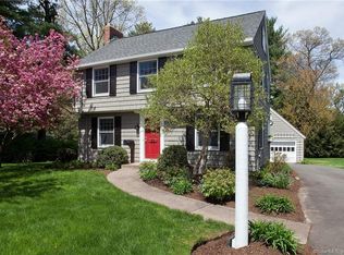 68 Seminary Rd, Simsbury, CT 06070