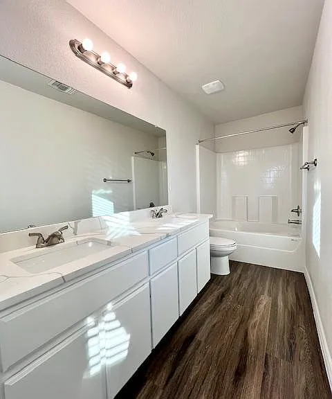 110 Dolphin Dr #A — Photo 17