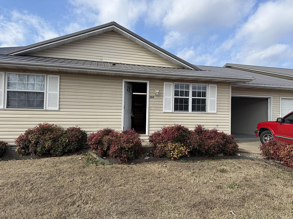1st image of 1517 Fair Park Cir