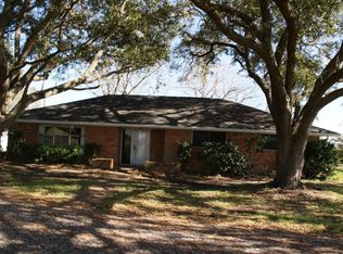 13607 Howe Ln, Guy, TX 77444