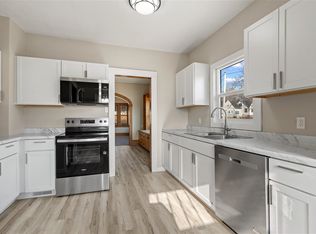 419 21st St NE, Cedar Rapids, IA