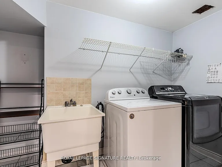 6 Robert St — Photo 13