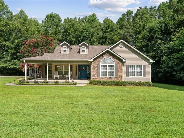 684 Ellis Cir, Chatsworth, GA 30705