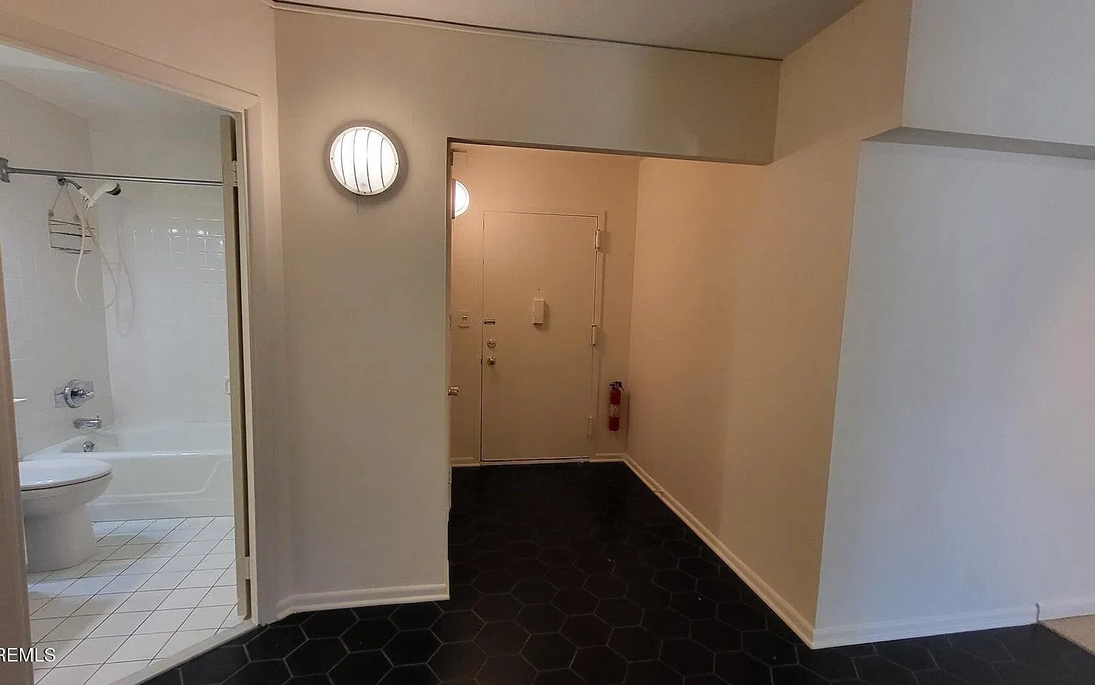 2 bed, $4,500 — Photo 2