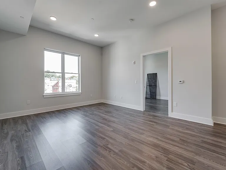 660 Grand St #314 — Photo 10