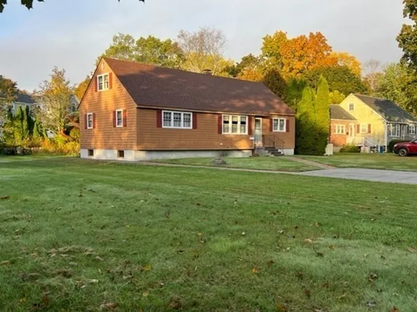 115 Forest St, Danvers, MA 01923