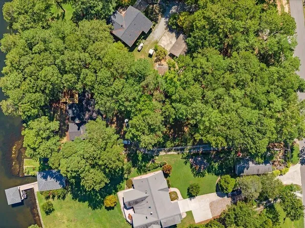 203 Pineview Drive, Henrico, NC 27842