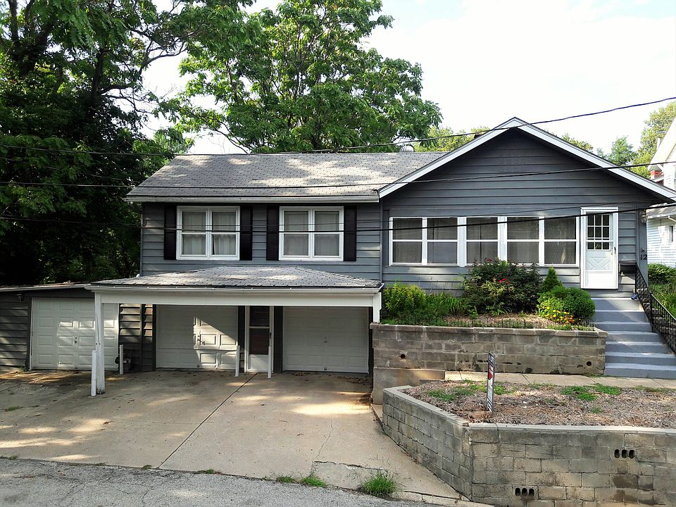 Home/3 garages/6 lots