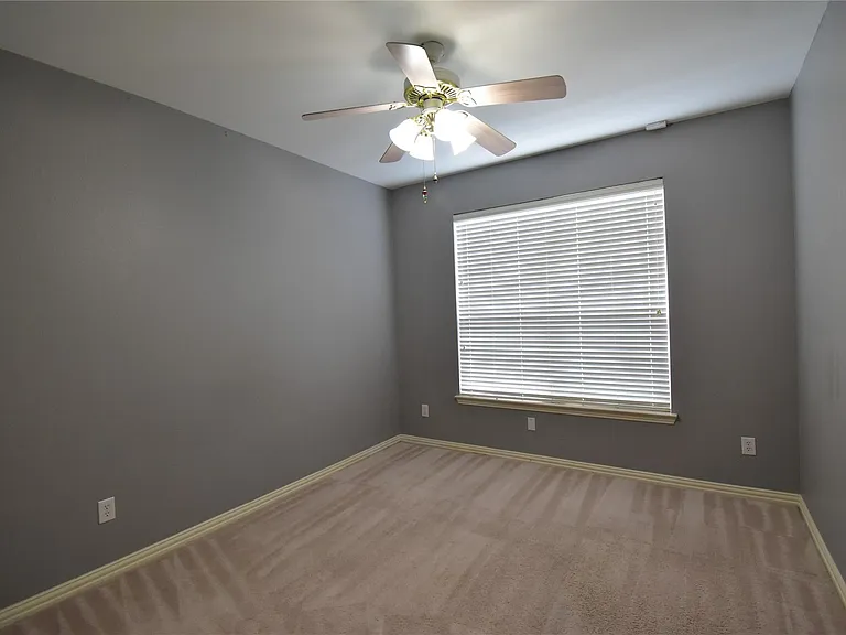 7995 Quiet Meadow Ln — Photo 14