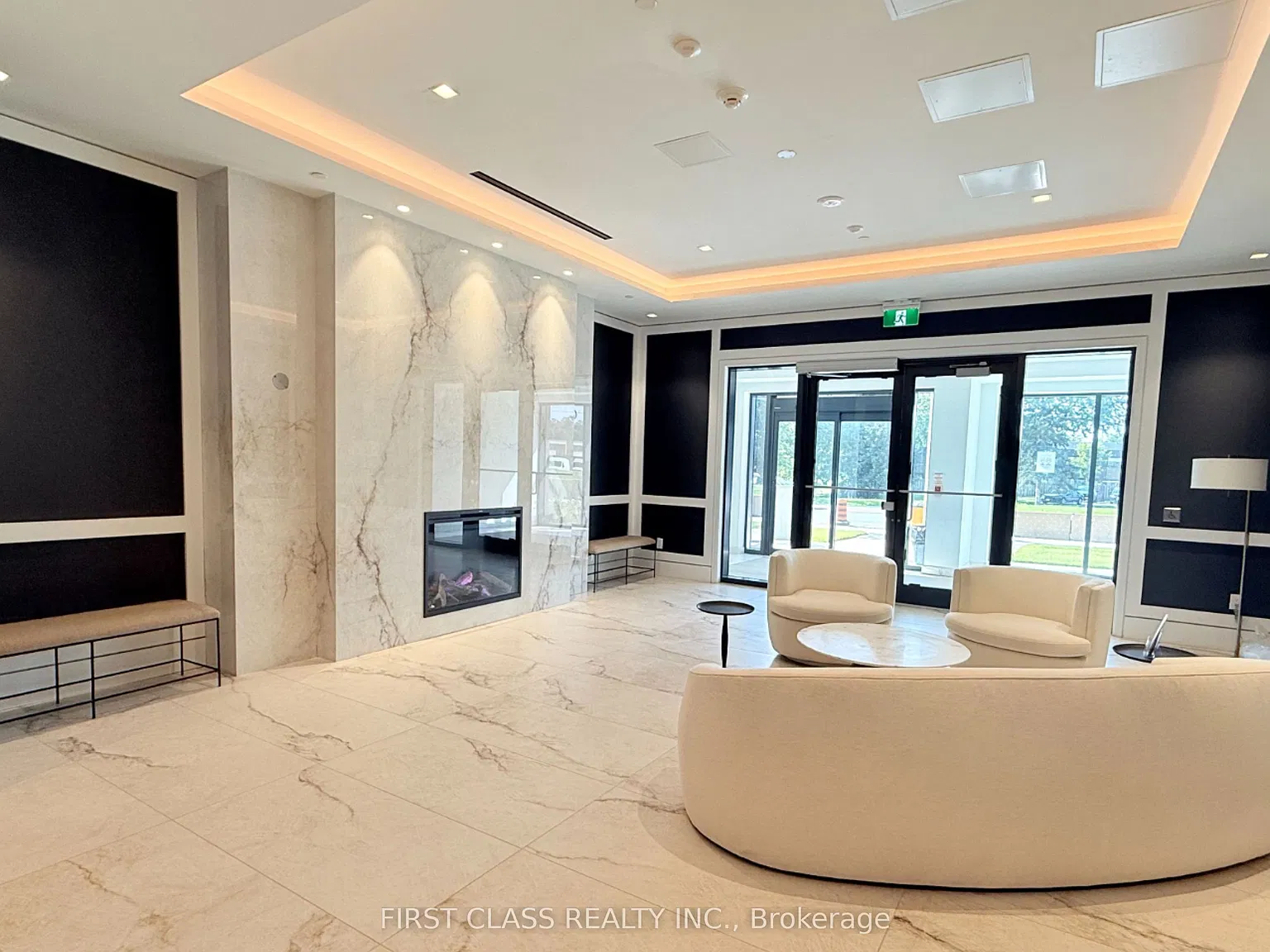 4 bed, $2,999 — Photo 2