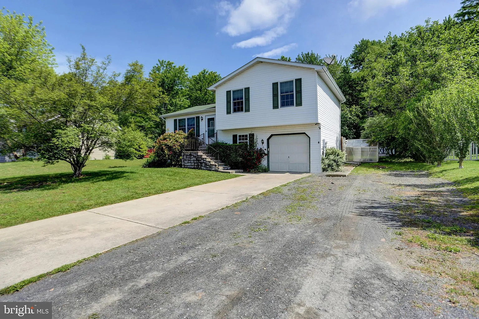 4459 Valley Cir photo 1