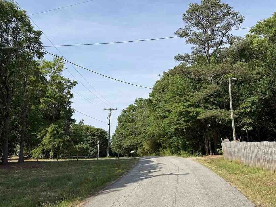 2nd image of 362 Goldsmith Rd