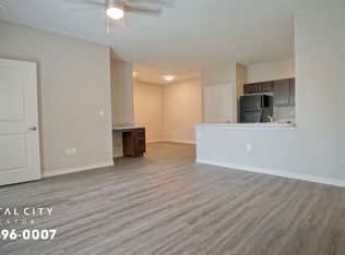 11940 Manchaca Rd, Austin, TX 78748