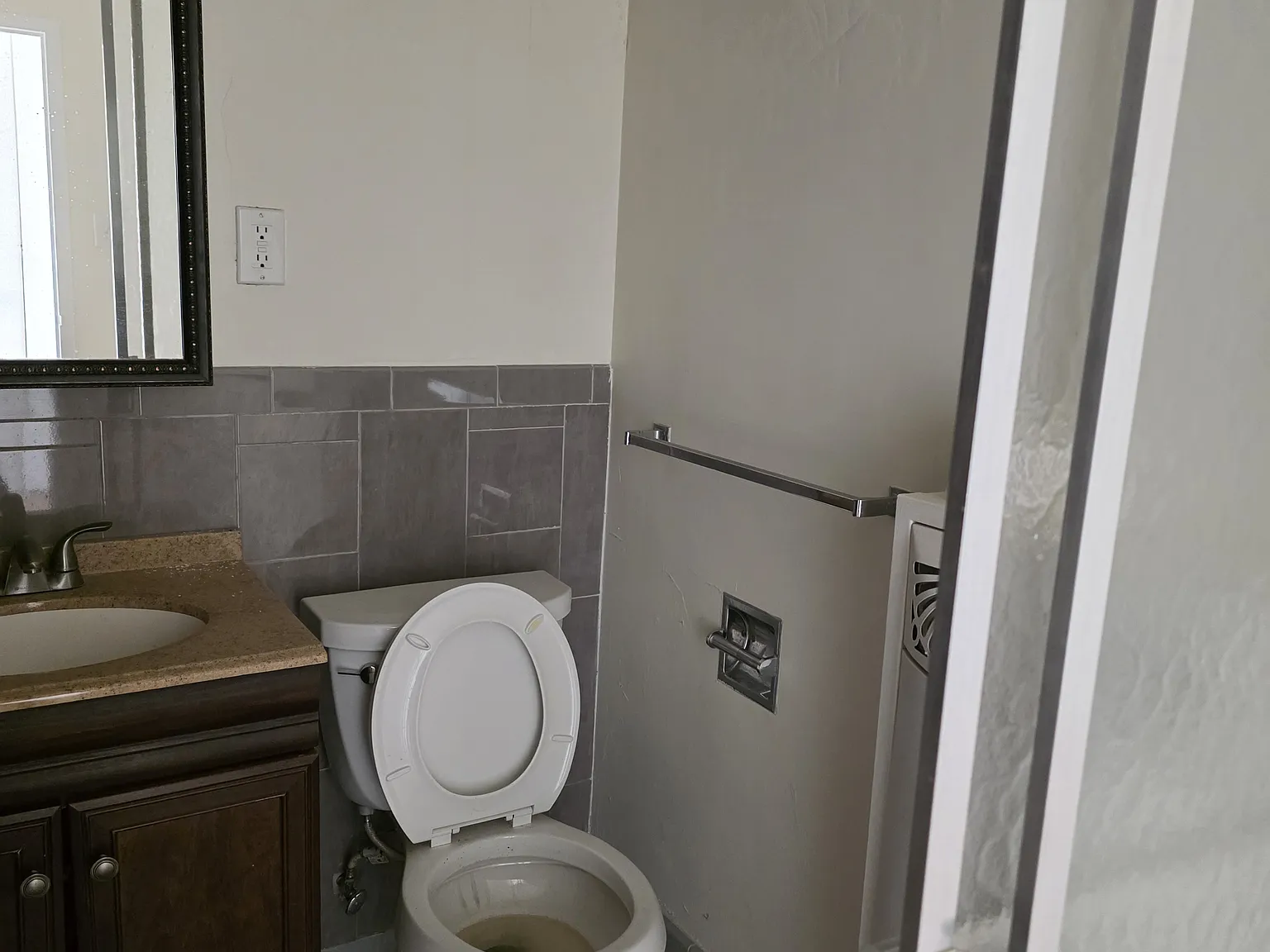 Studio, 422 sqft, $1,600 — Photo 4