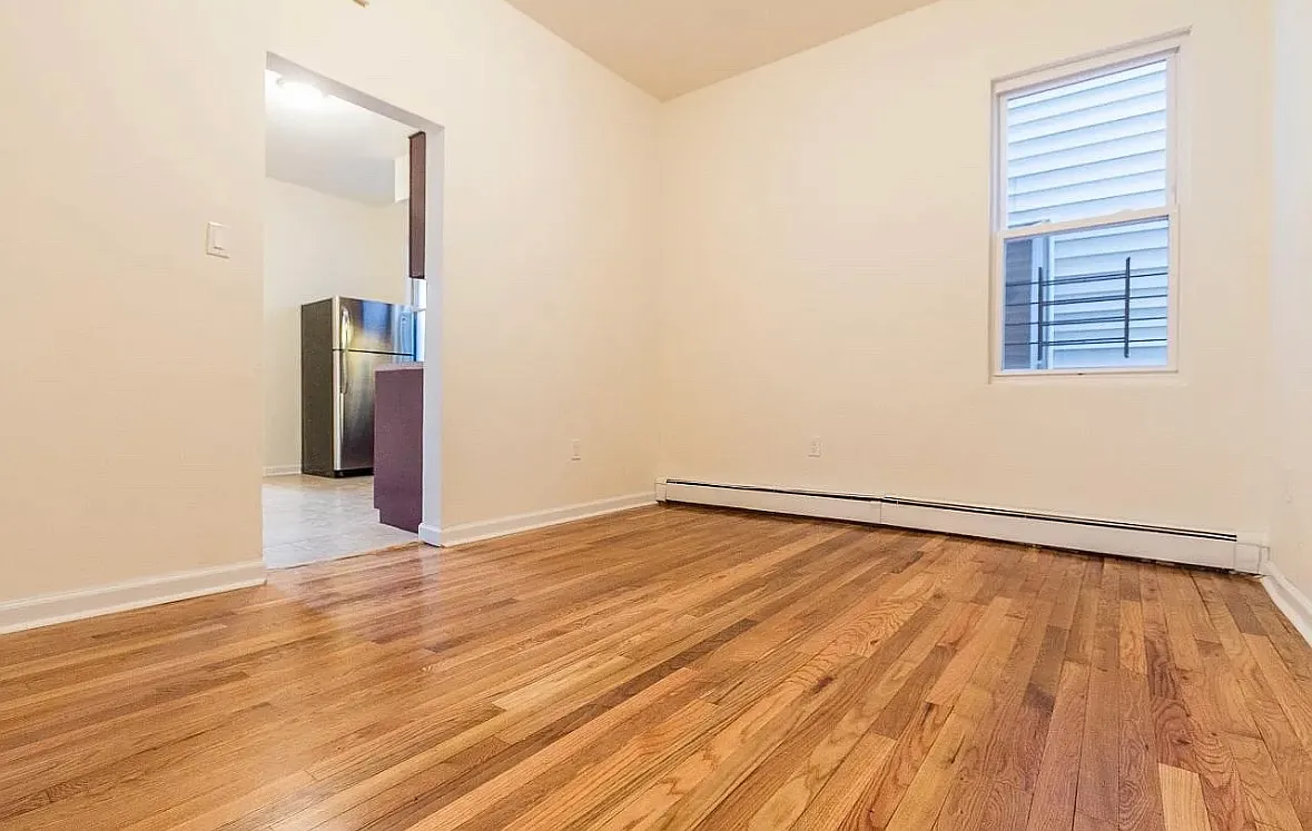 2 bed, $2,000 — Photo 4