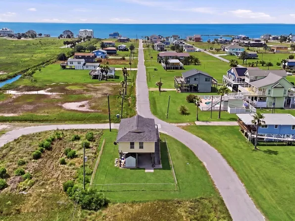 4014 6th St, Galveston, TX 77554
