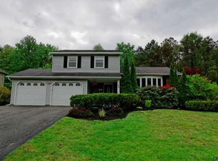 60 Denison Rd, Schenectady, NY 12309