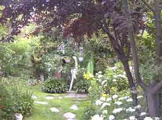 6 Hilton St, Lynbrook, NY 11563