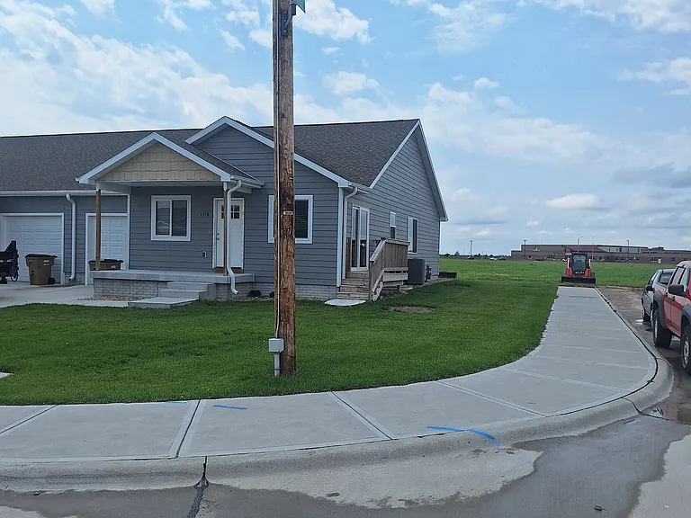 1116-1118 Jake Dr — Photo 1