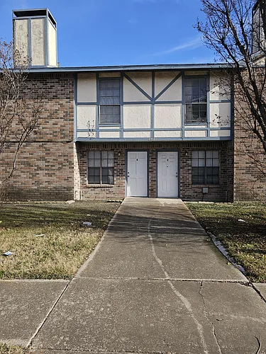 2822 Wimbledon Ct #C Photo 1