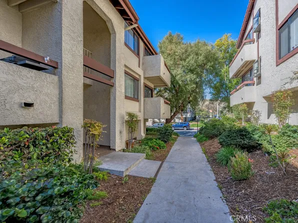 27930 Tyler Ln Unit 402, Santa Clarita, CA 91387