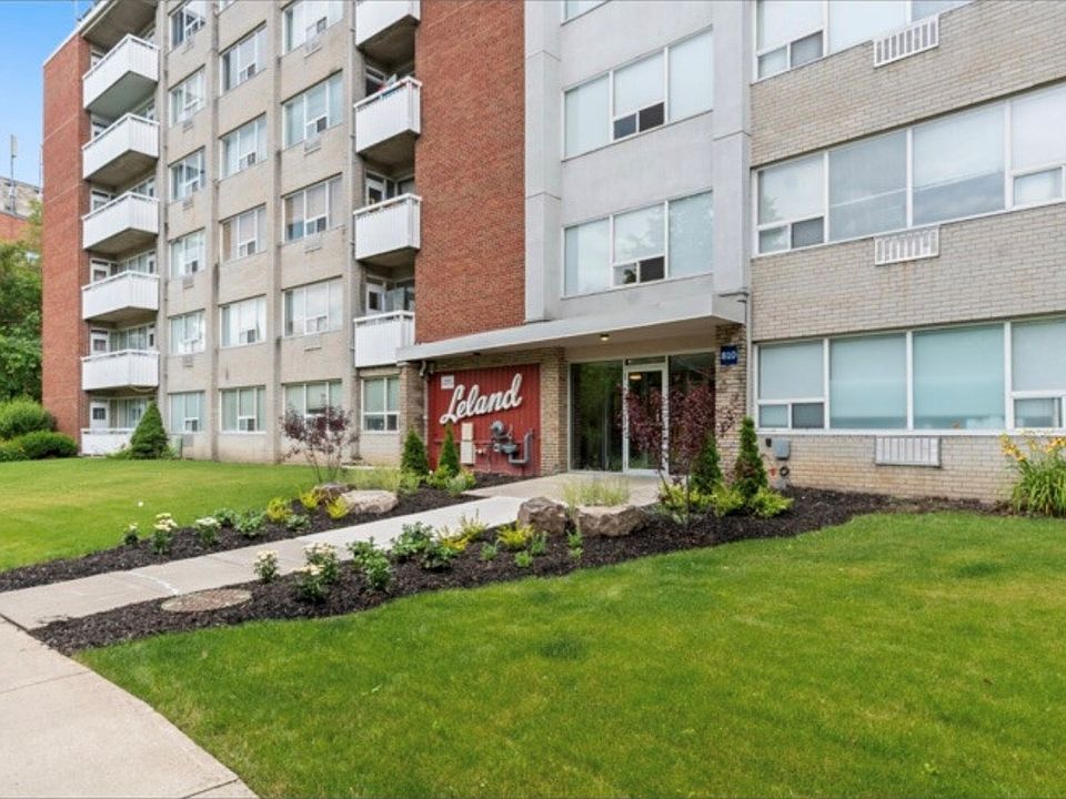 1st image of 810 Royal York Rd