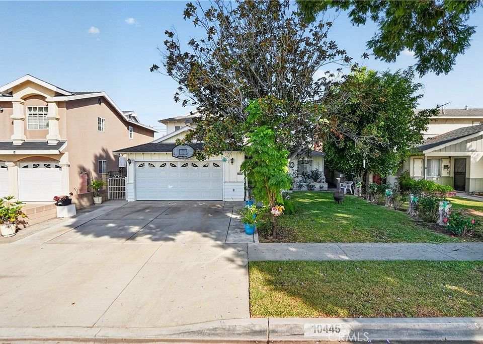 1st image of 10445 Valley View Ave