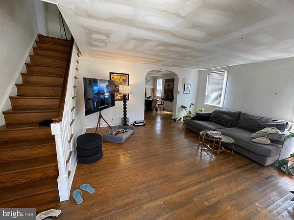 3rd image of 6101 Magnolia St