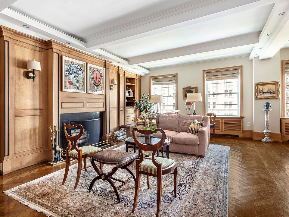 1st image of 11 Manhattan Ave