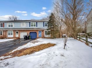 80 Lenape Trl, Washington, NJ 07882