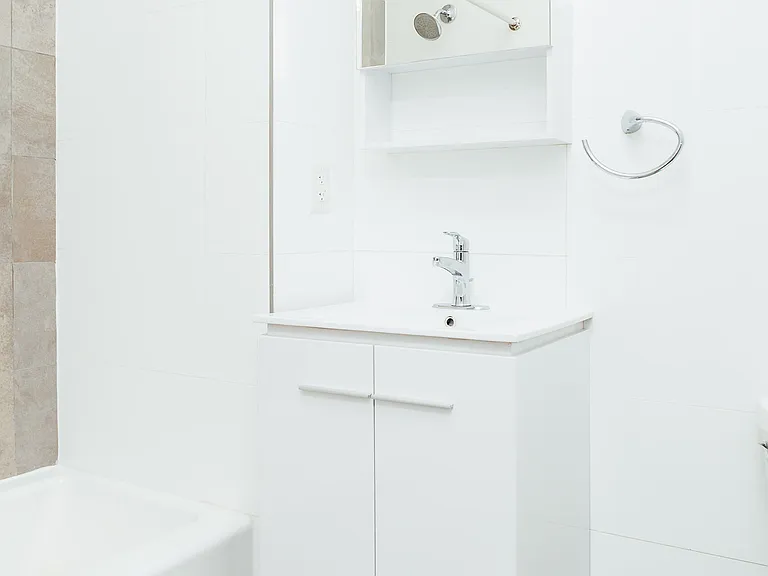 1063 Bedford Ave #2C — Photo 7