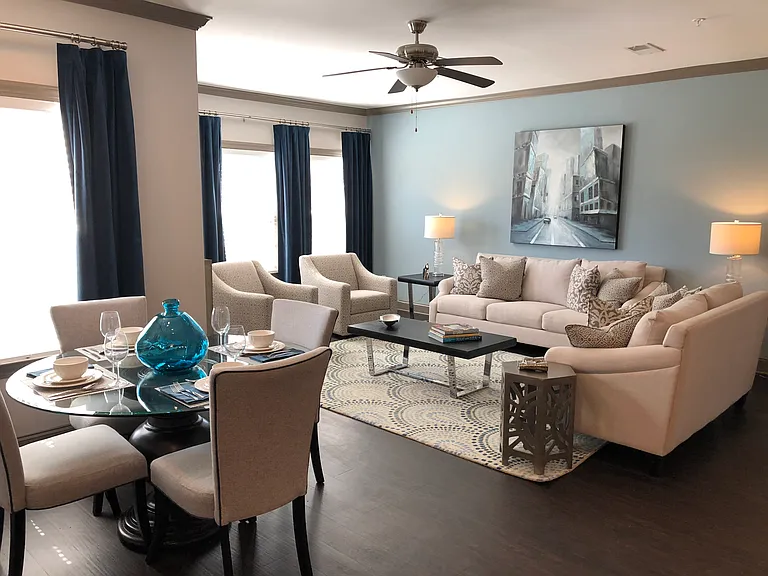 Larkspur Pointe Apartments — Photo 1