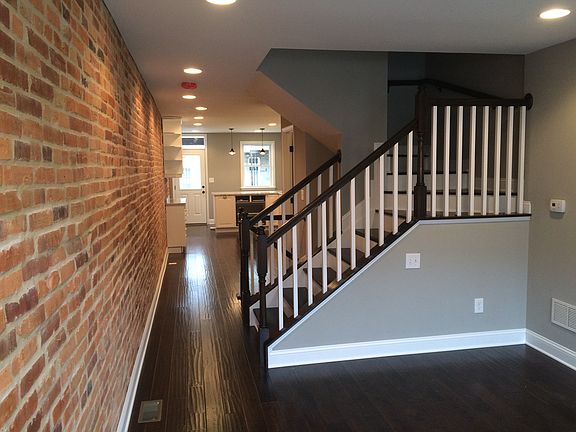 5th image of 521 S Curley St