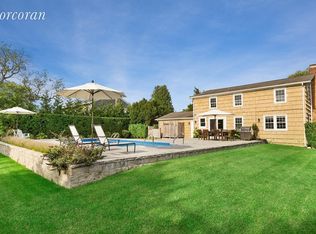 11 Bayview Dr, Westhampton, NY 11977
