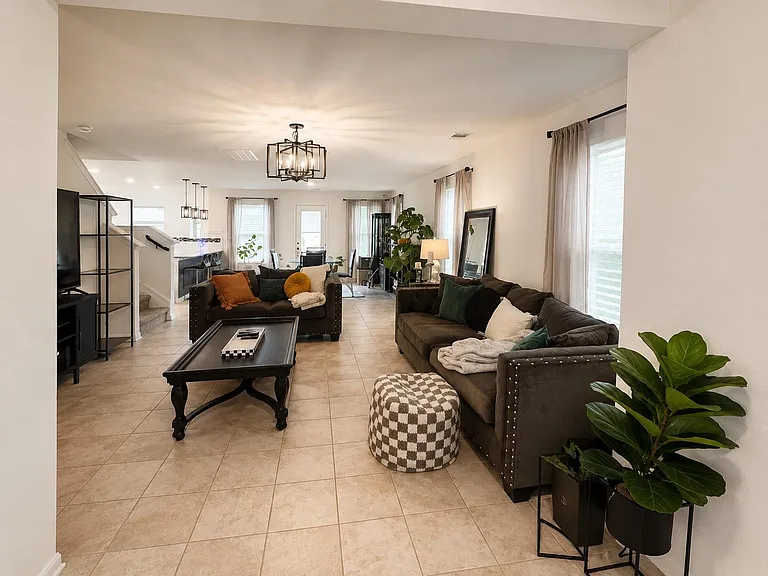 25323 Queens Causeway Ln — Photo 4