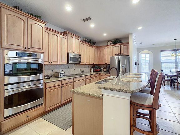 3rd image of 1265 Lexington Ave