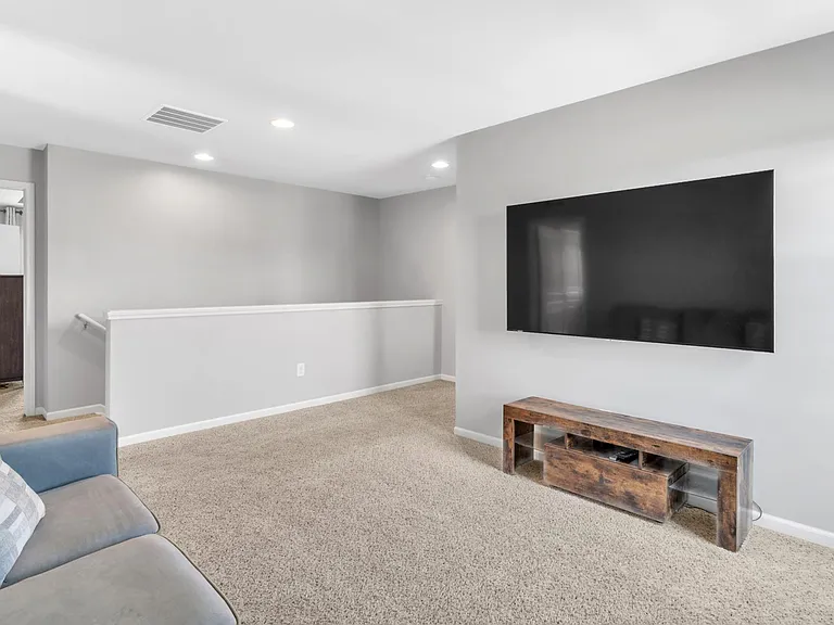 15745 Diamante Dr — Photo 42