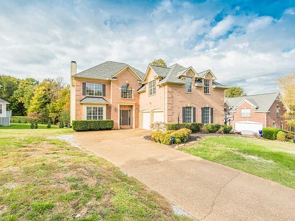 3rd image of 2043 Madison Grove Ln