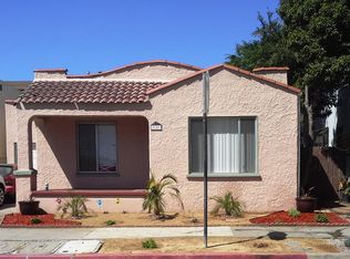 2107 E 19th St, Signal Hill, CA 90755