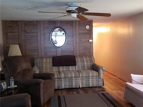 3rd image of 26 Pine Aire Cir